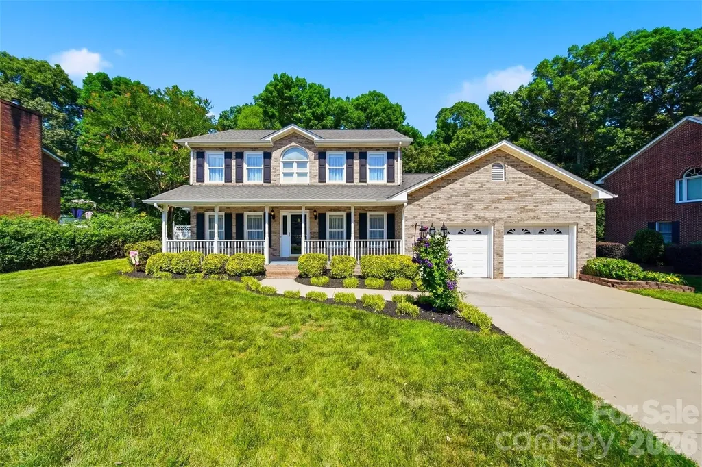 1948 Twin Ponds Drive Hickory NC 28602