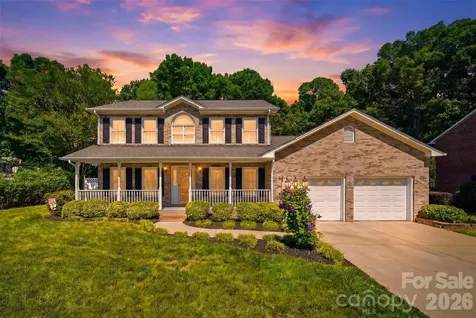 1948 Twin Ponds Drive Hickory NC 28602