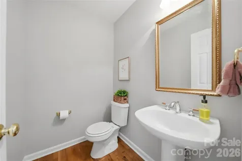 1948 Twin Ponds Drive Hickory NC 28602