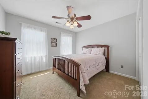 1948 Twin Ponds Drive Hickory NC 28602