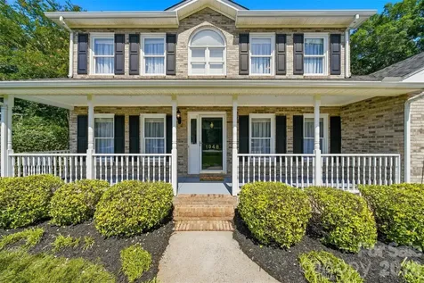1948 Twin Ponds Drive Hickory NC 28602