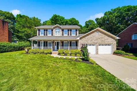1948 Twin Ponds Drive Hickory NC 28602