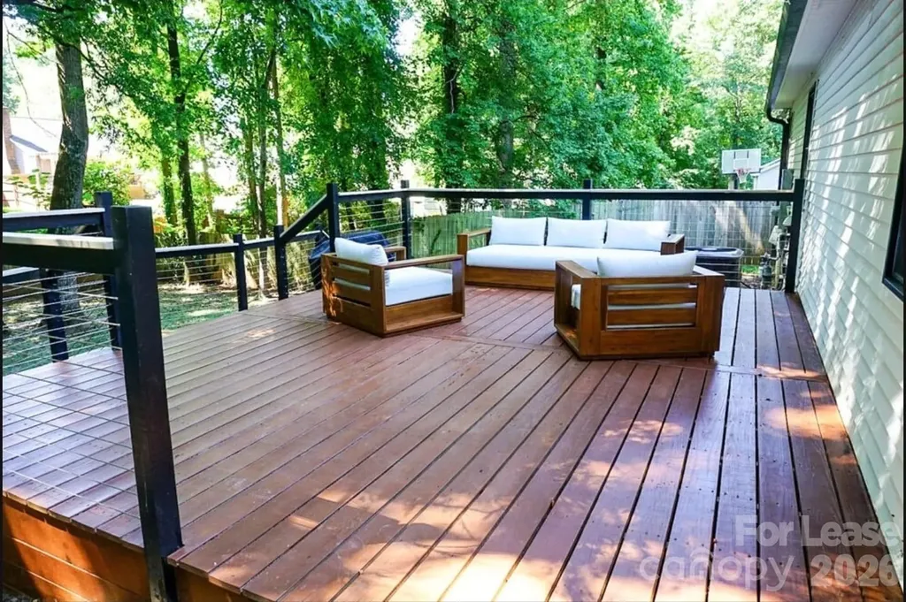 909 Highland Mist Lane Charlotte NC 28215