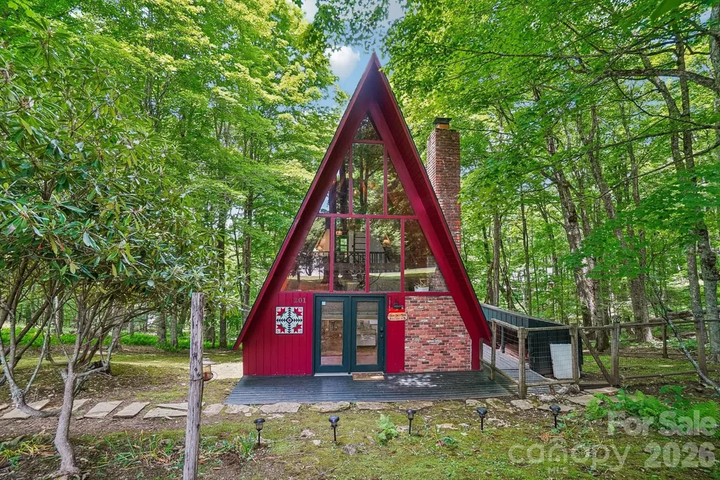 201 Hampton Gap Drive Mars Hill NC 28754