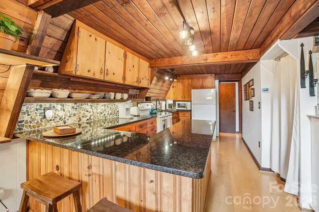 201 Hampton Gap Drive Mars Hill NC 28754