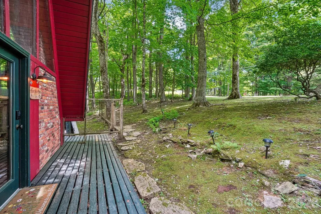 201 Hampton Gap Drive Mars Hill NC 28754