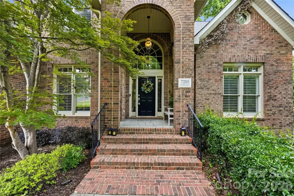 7205 Watersreach Lane Charlotte NC 28277