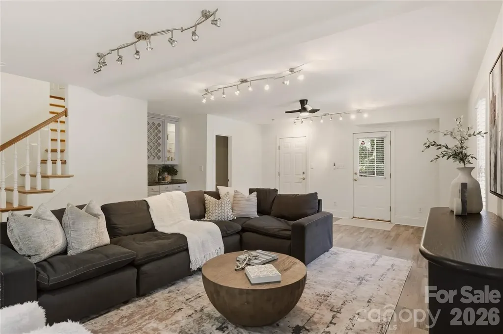7205 Watersreach Lane Charlotte NC 28277