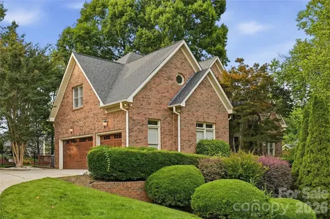 7205 Watersreach Lane Charlotte NC 28277
