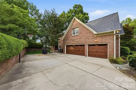 7205 Watersreach Lane Charlotte NC 28277