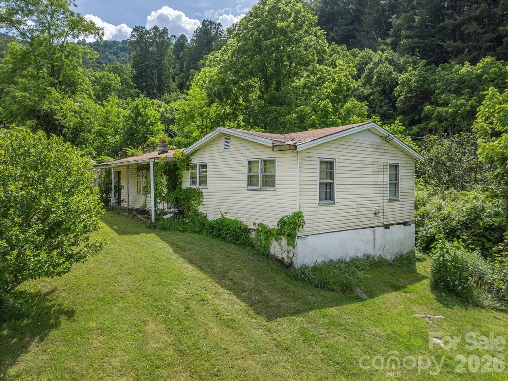 5622 Dutch Cove Road Canton NC 28716