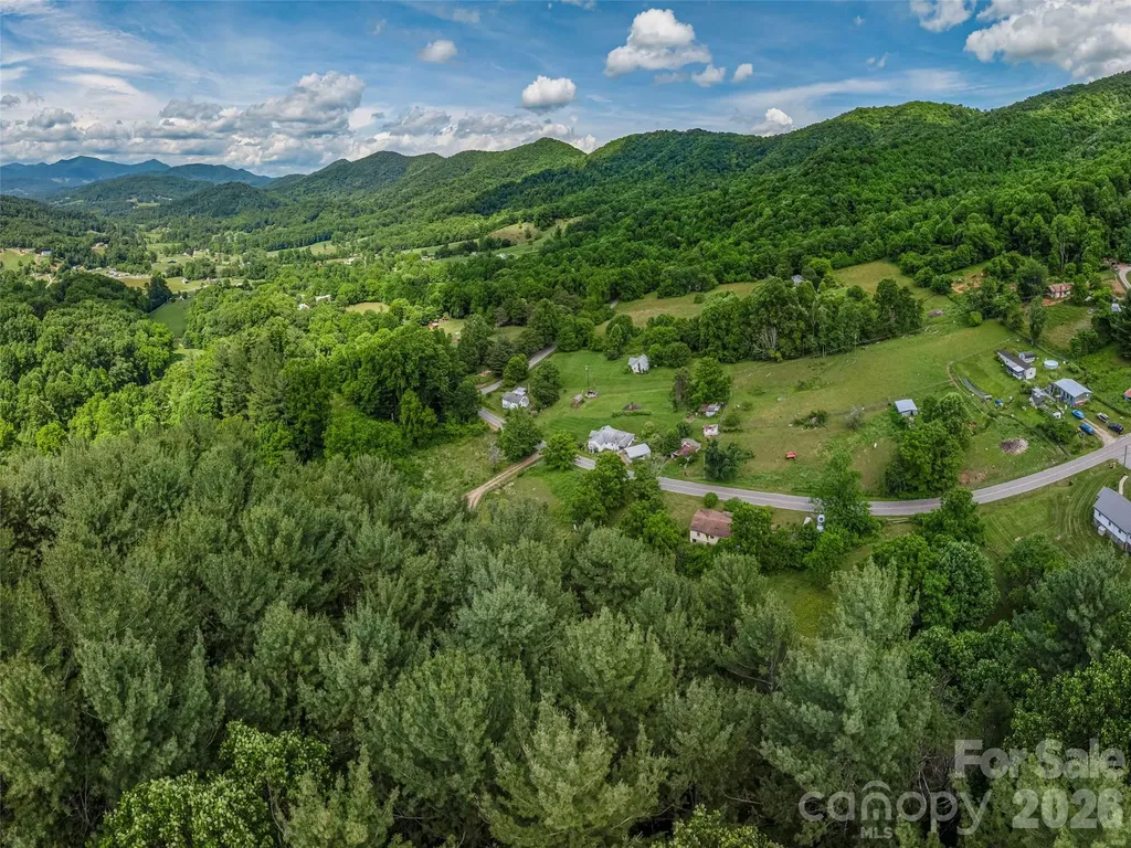 5622 Dutch Cove Road Canton NC 28716