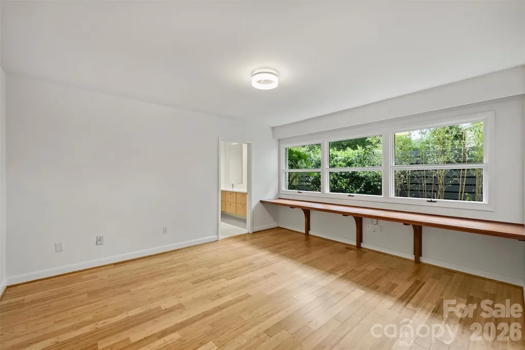 1818 Cloister Drive Charlotte NC 28211