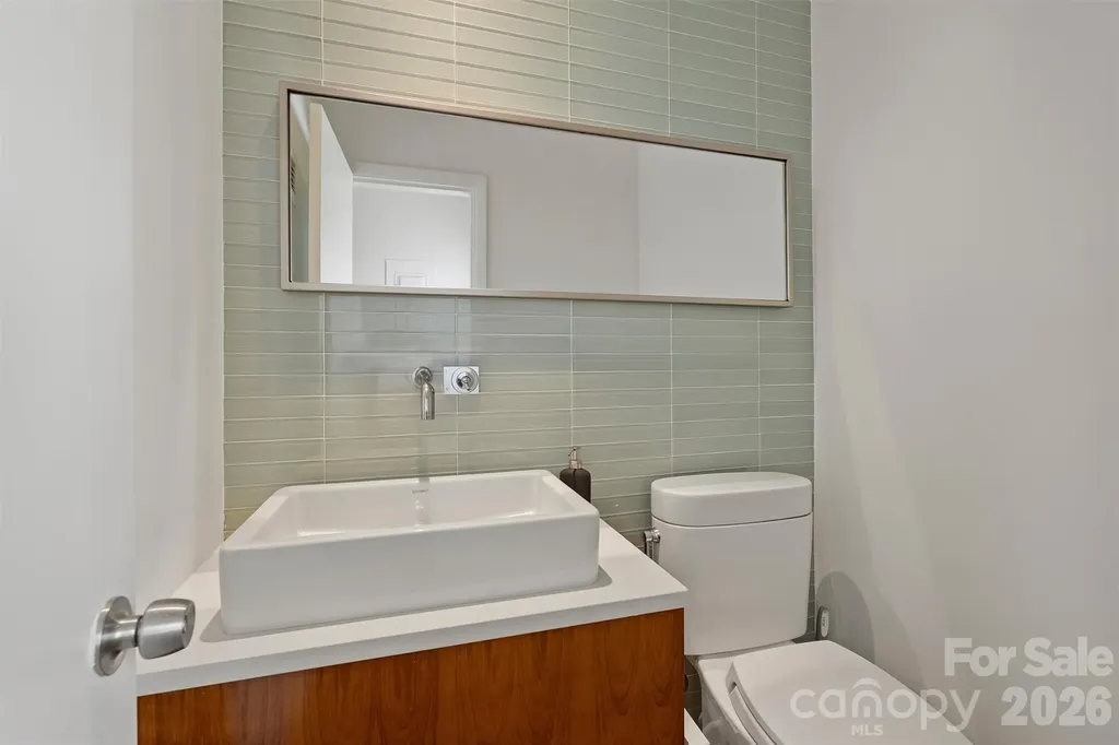 1818 Cloister Drive Charlotte NC 28211