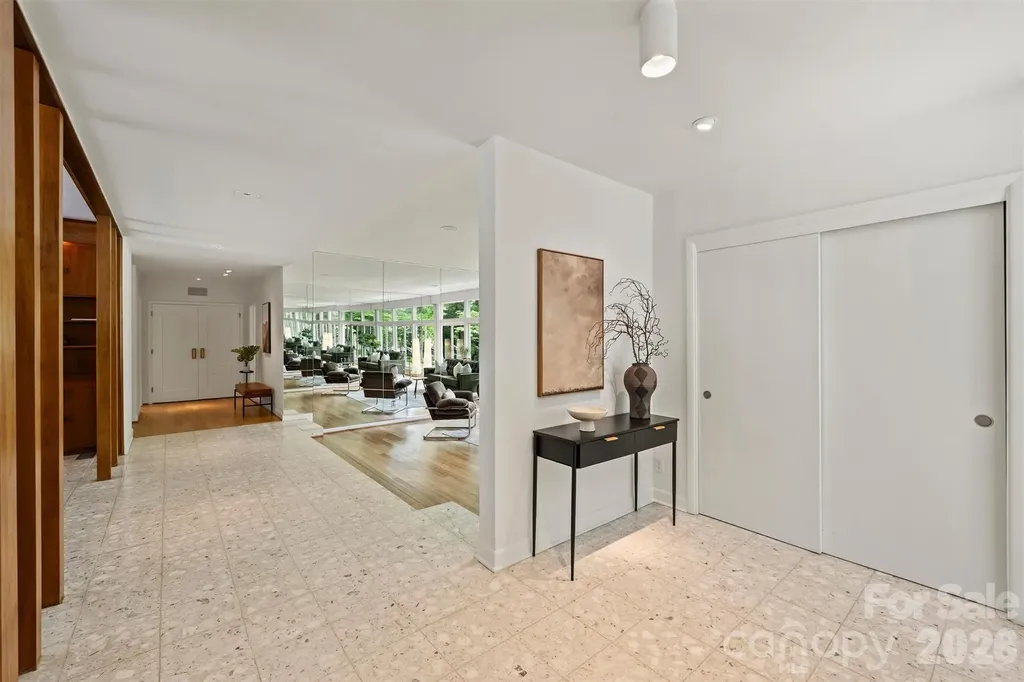 1818 Cloister Drive Charlotte NC 28211