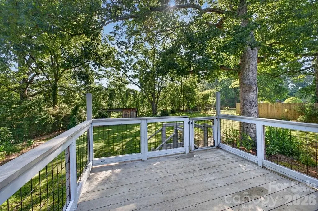 403 Doliver Drive Horse Shoe NC 28742