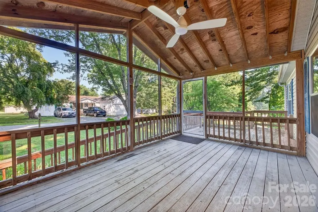403 Doliver Drive Horse Shoe NC 28742