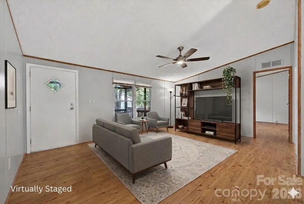 403 Doliver Drive Horse Shoe NC 28742