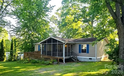 403 Doliver Drive Horse Shoe NC 28742