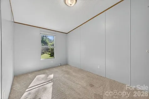 403 Doliver Drive Horse Shoe NC 28742