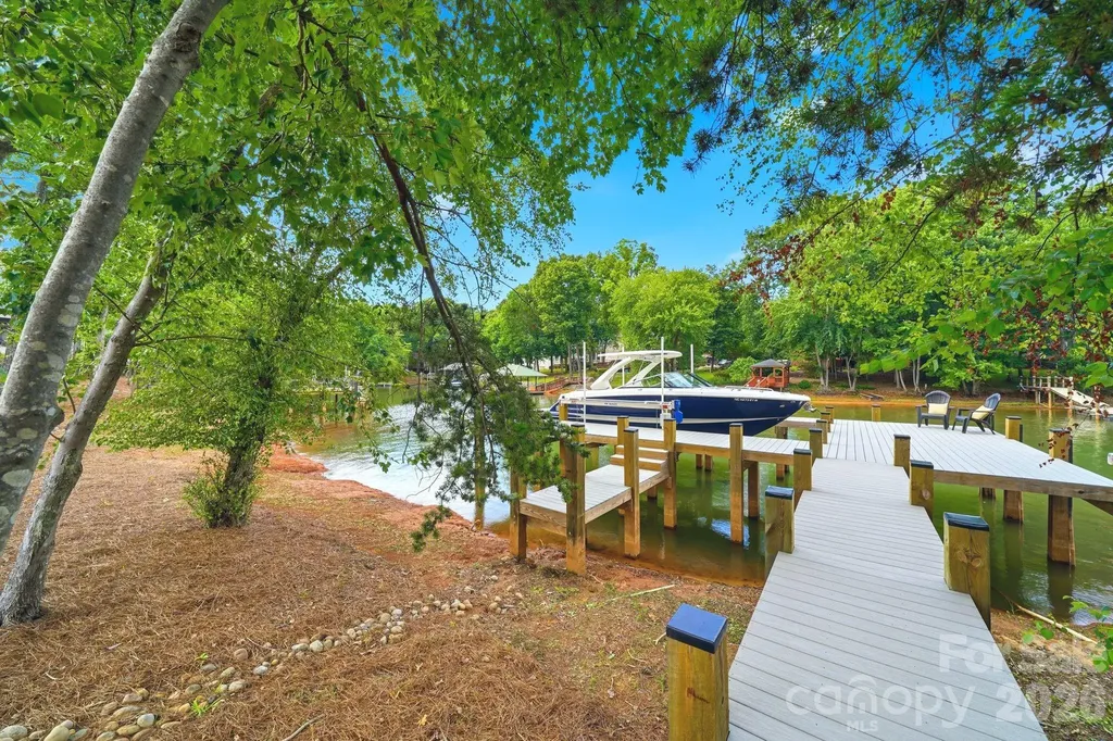 113 Saylors Watch Lane Mooresville NC 28117