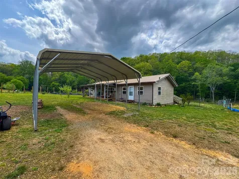 3325 Packs Mountain Road Murphy NC 28906