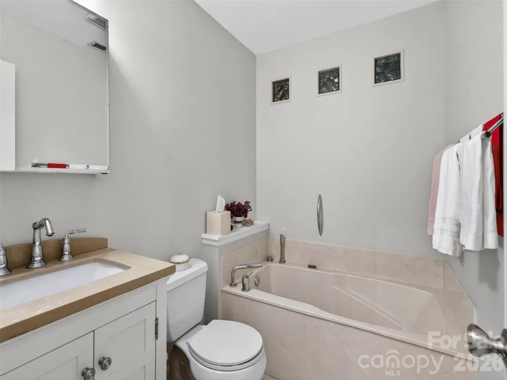 52 Melody Lane Saluda NC 28773