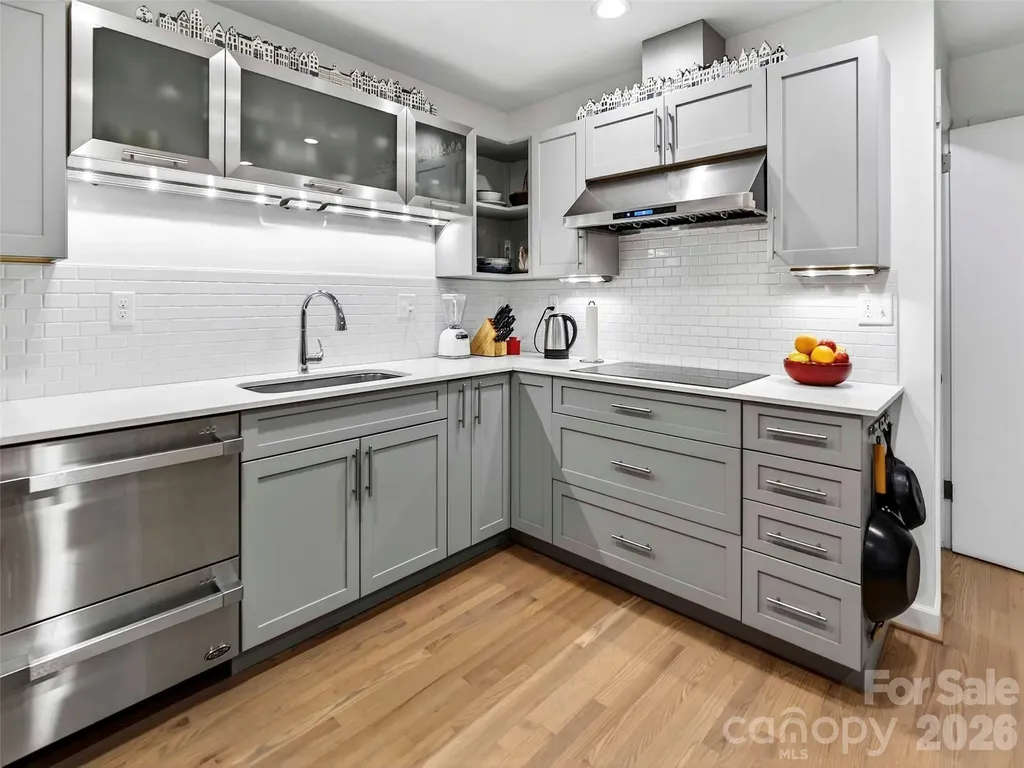 52 Melody Lane Saluda NC 28773