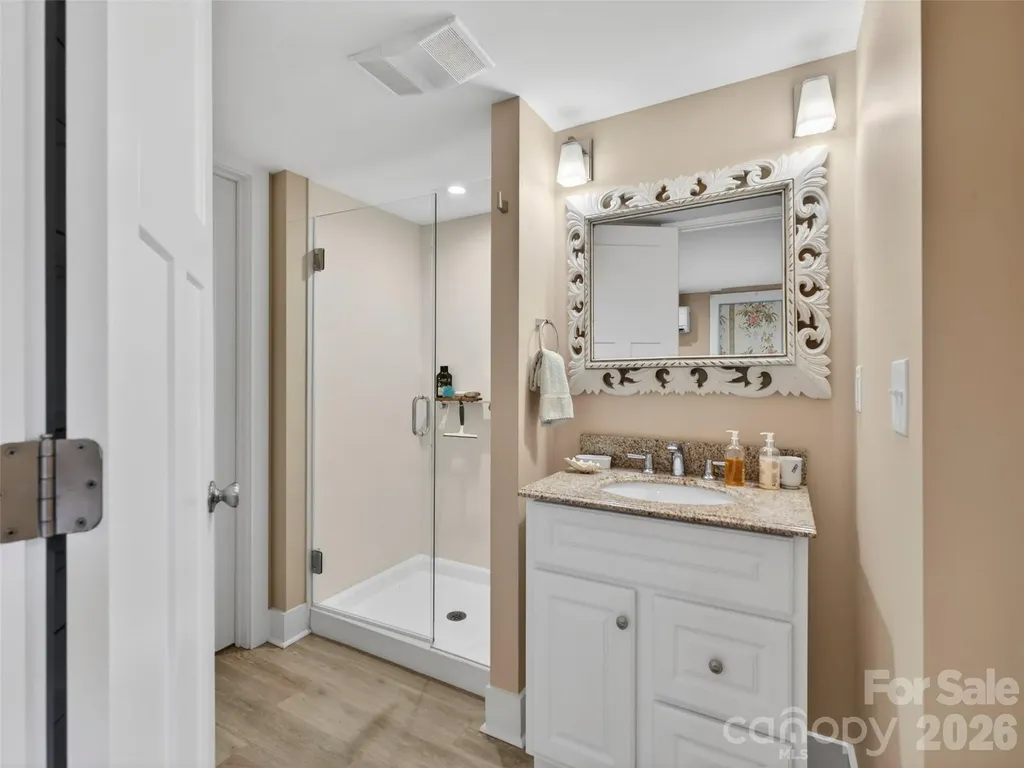 52 Melody Lane Saluda NC 28773