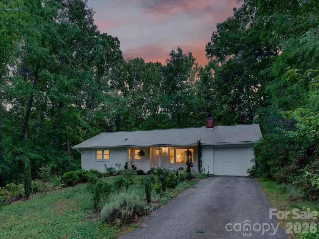 52 Melody Lane Saluda NC 28773