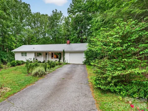 52 Melody Lane Saluda NC 28773