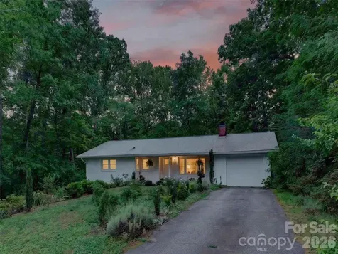 52 Melody Lane Saluda NC 28773