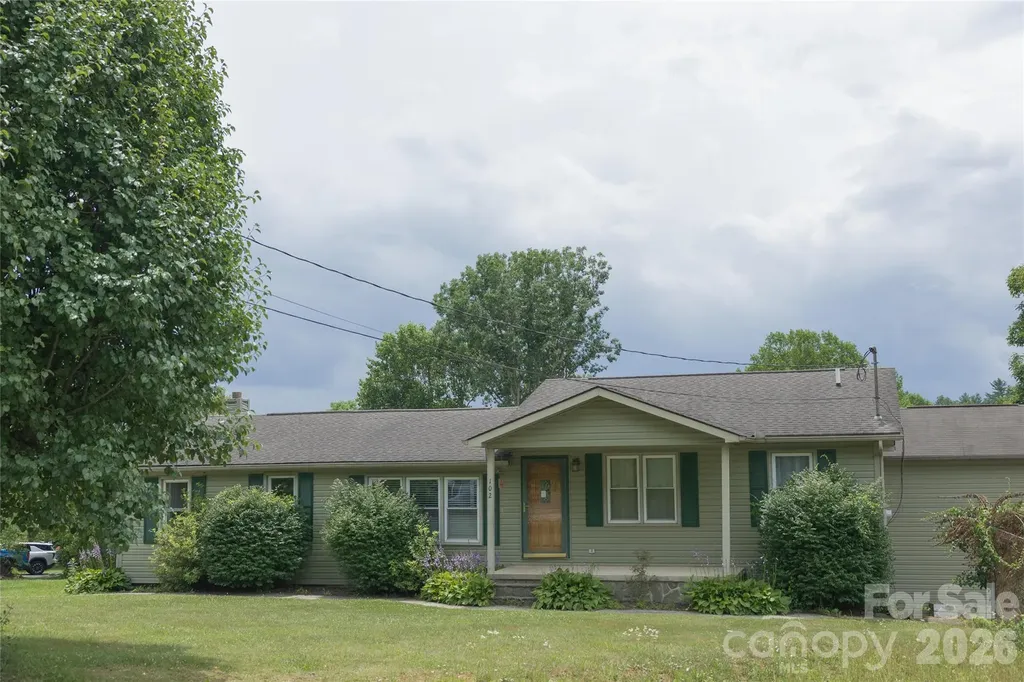 102 Phillips Road Spruce Pine NC 28777