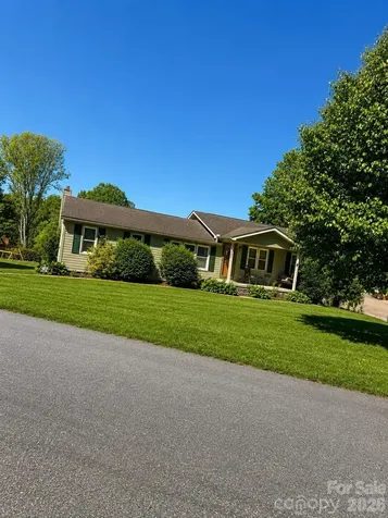 102 Phillips Road Spruce Pine NC 28777