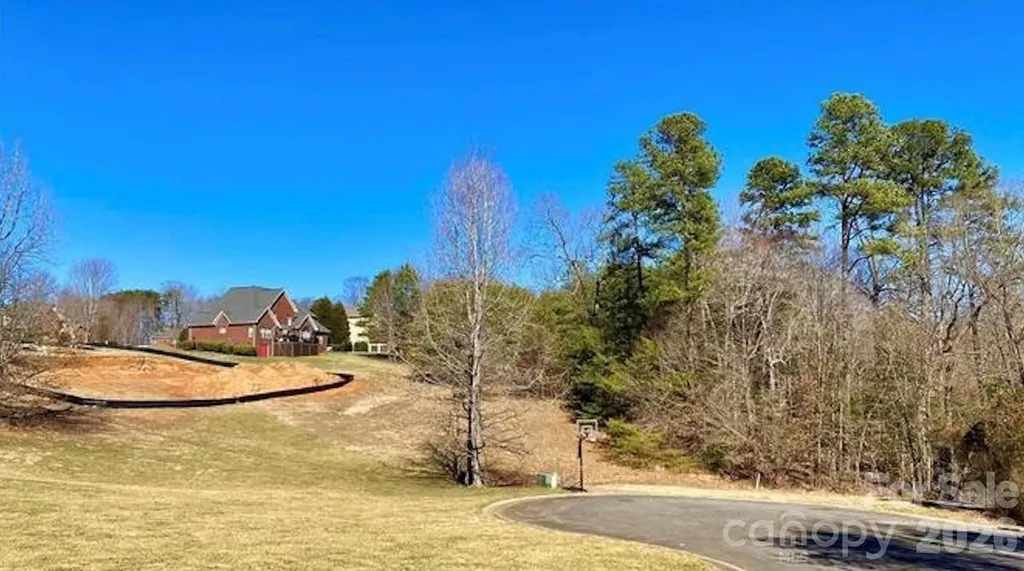 111 Cotswold Court Statesville NC 28677