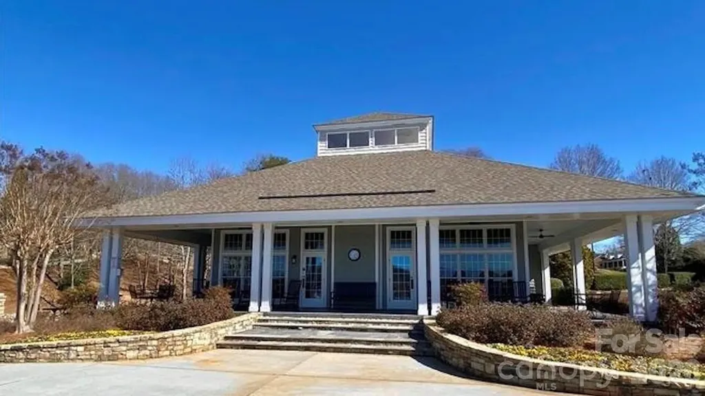111 Cotswold Court Statesville NC 28677