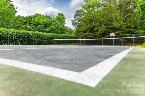 111 Cotswold Court Statesville NC 28677