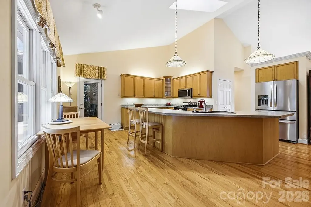 3121 Cove Loop Road Hendersonville NC 28739