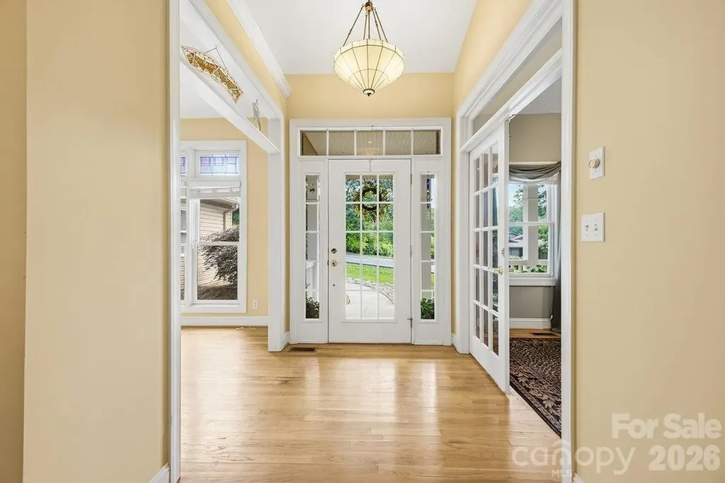 3121 Cove Loop Road Hendersonville NC 28739
