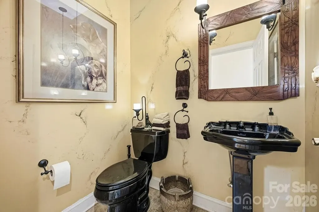 3121 Cove Loop Road Hendersonville NC 28739