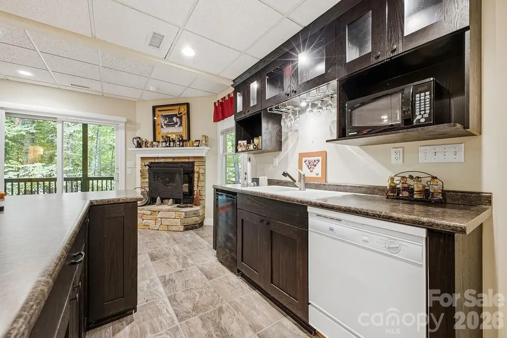 3121 Cove Loop Road Hendersonville NC 28739