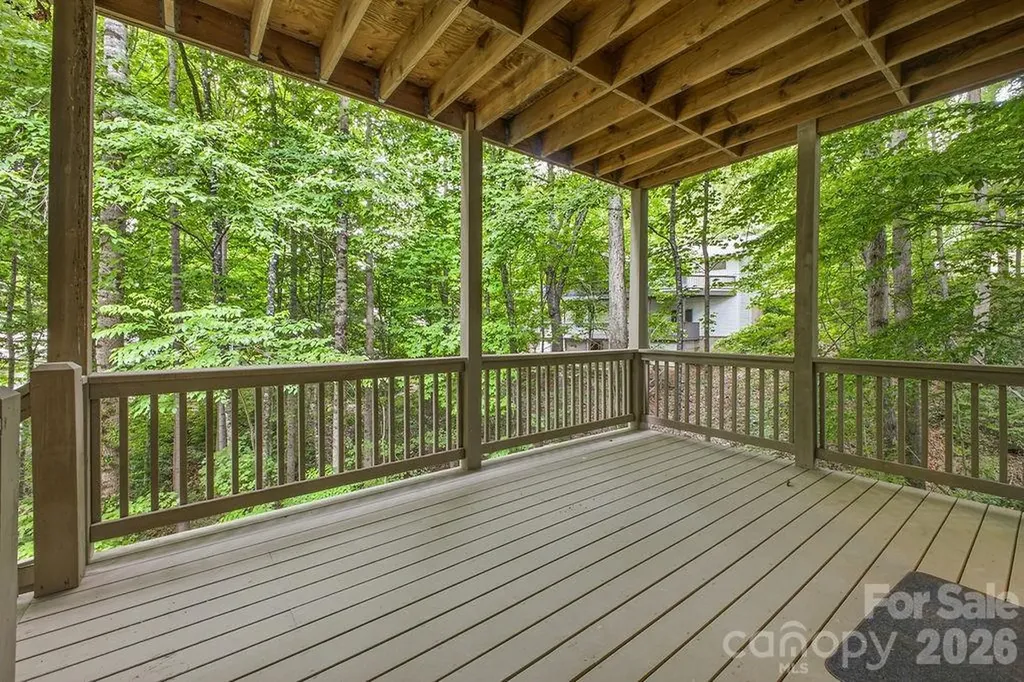 3121 Cove Loop Road Hendersonville NC 28739