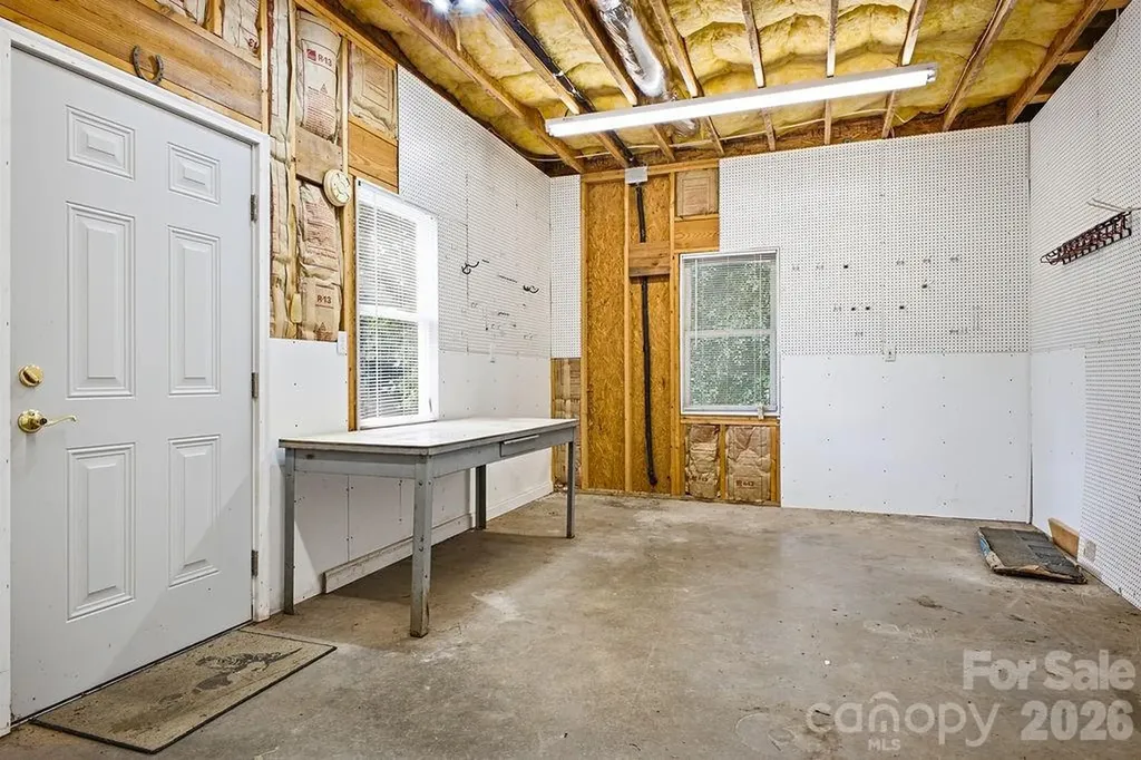 3121 Cove Loop Road Hendersonville NC 28739