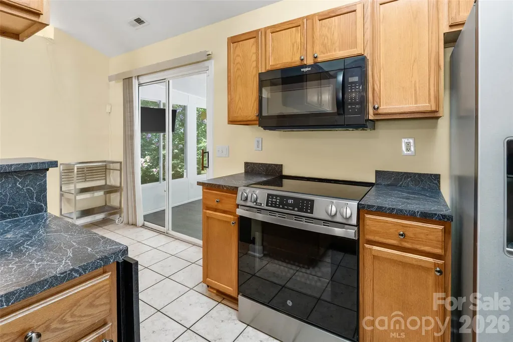 1303 Long Grass Court Charlotte NC 28216