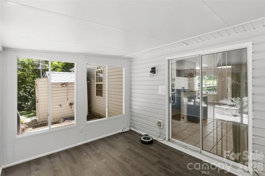1303 Long Grass Court Charlotte NC 28216