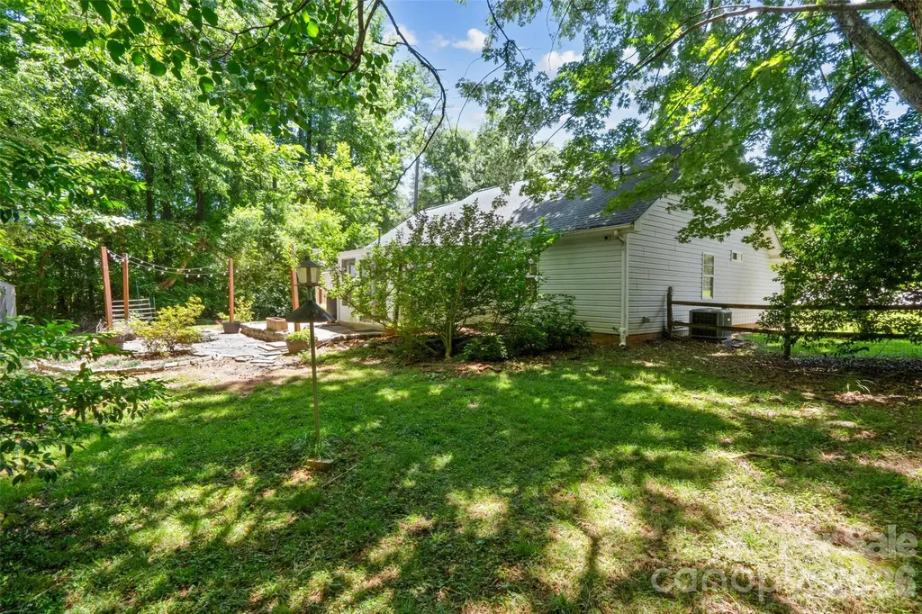 1303 Long Grass Court Charlotte NC 28216