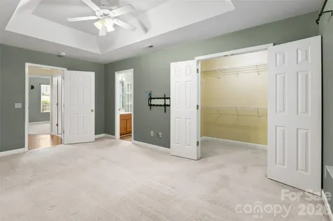 1303 Long Grass Court Charlotte NC 28216