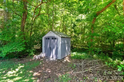1303 Long Grass Court Charlotte NC 28216