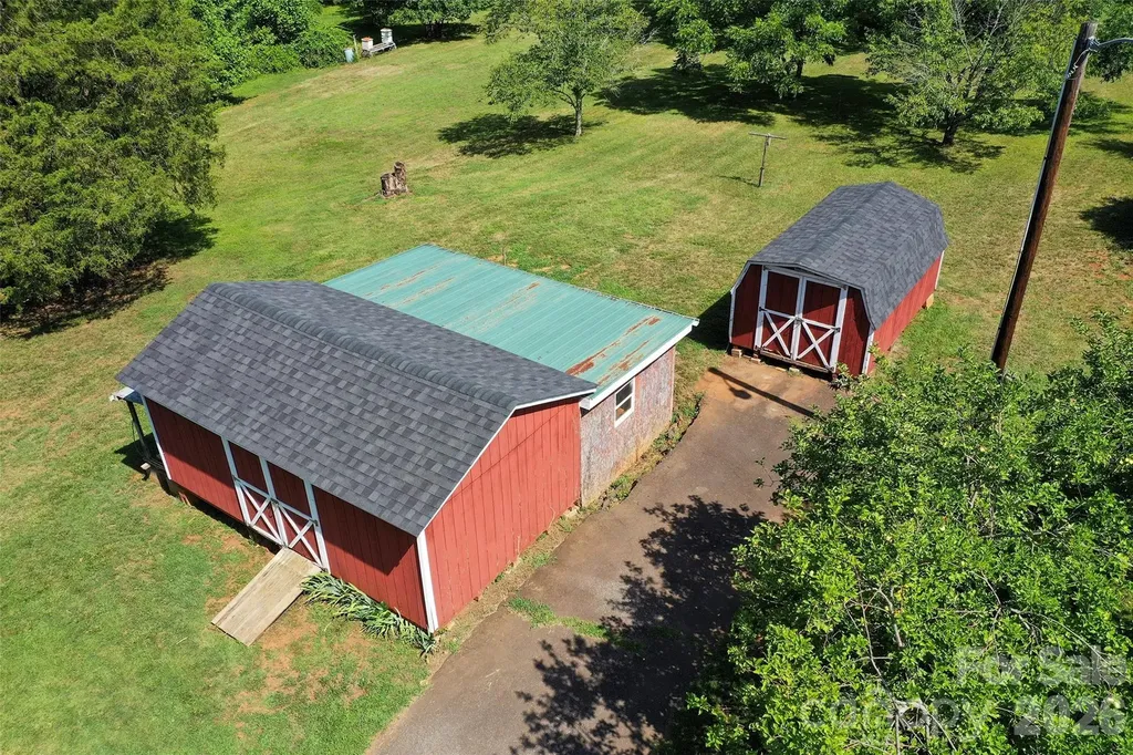 1630 Yadkin Valley Road Advance NC 27006