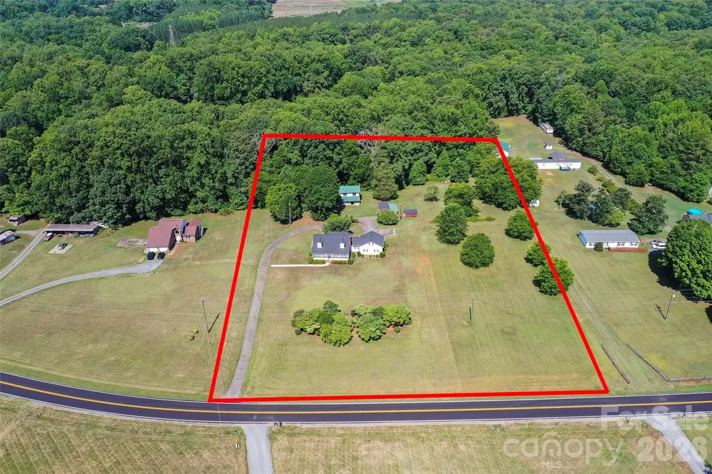 1630 Yadkin Valley Road Advance NC 27006